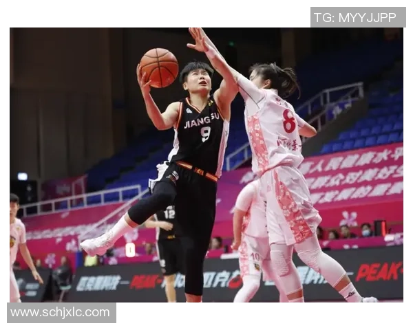 广州排球队在邀请赛中以79分稳居积分榜首位,展现强劲实力 广州排球队在邀请赛中以79分稳居积分榜首位,展现强劲实力